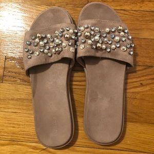 Express slide sandals